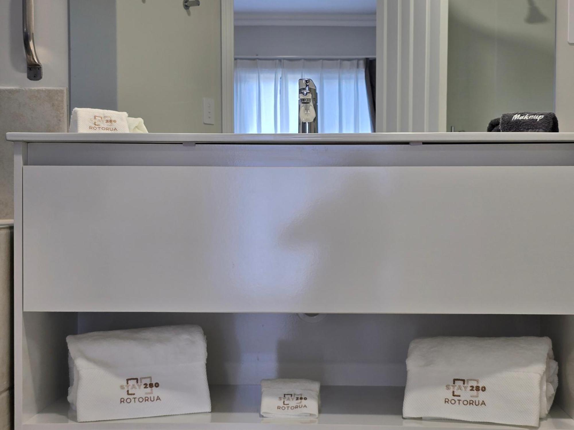 Stay 284 Rotorua - Refurbished Modern Accommodation Dış mekan fotoğraf